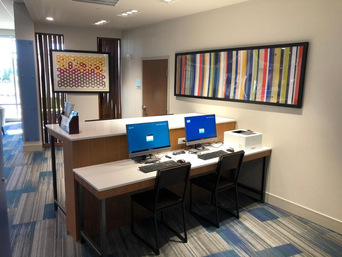 Holiday Inn Express & Suites - Madison West - Middleton By Ihg Kültér fotó