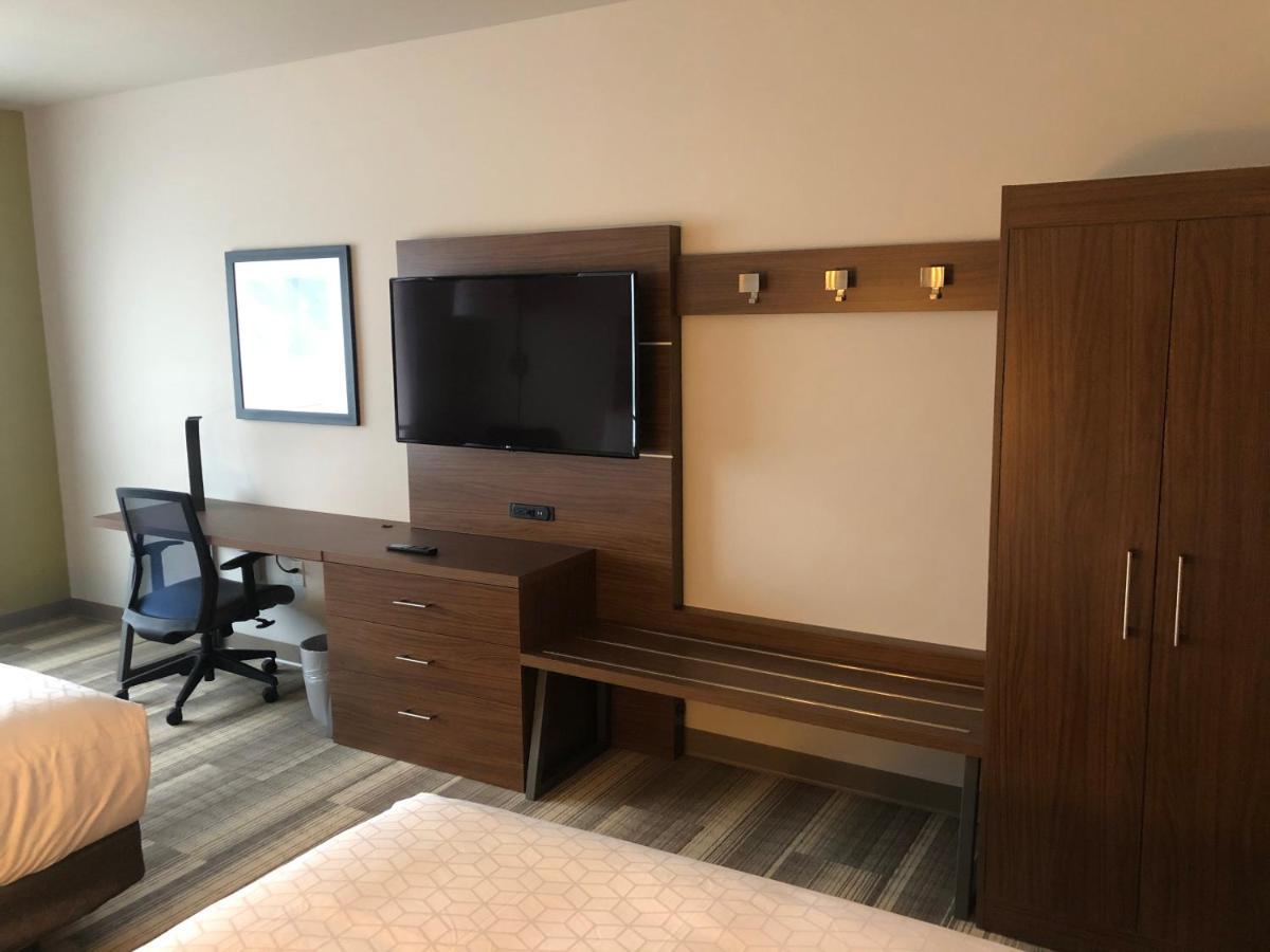 Holiday Inn Express & Suites - Madison West - Middleton By Ihg Kültér fotó