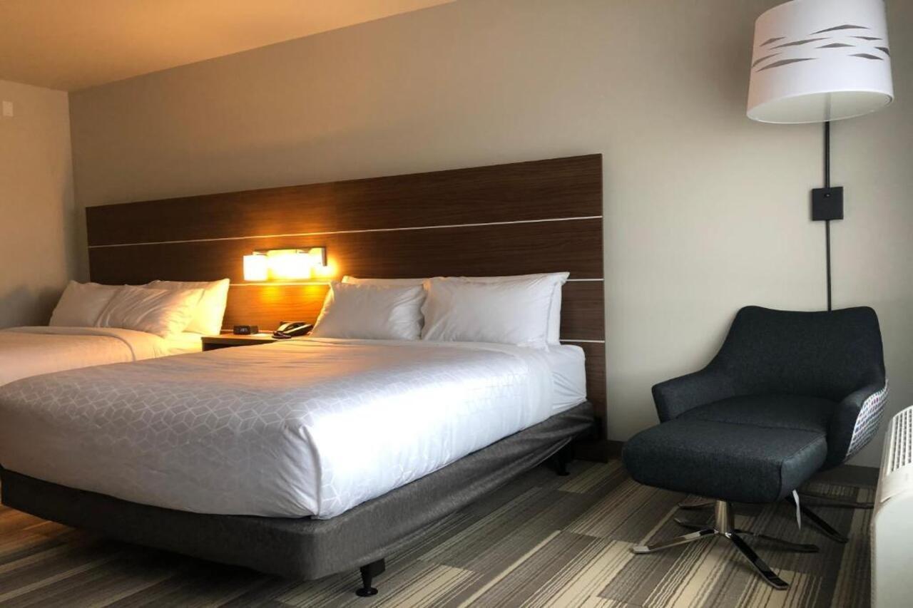 Holiday Inn Express & Suites - Madison West - Middleton By Ihg Kültér fotó