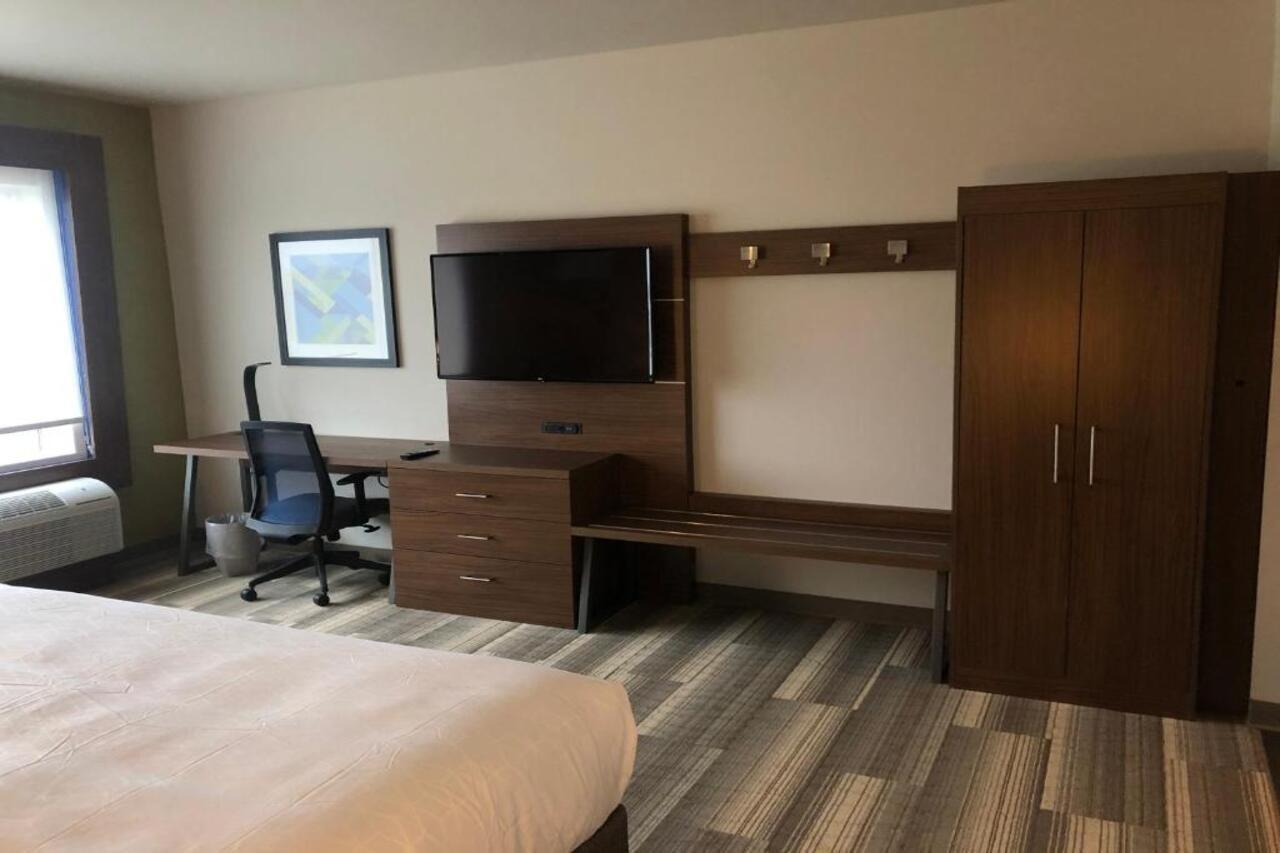 Holiday Inn Express & Suites - Madison West - Middleton By Ihg Kültér fotó