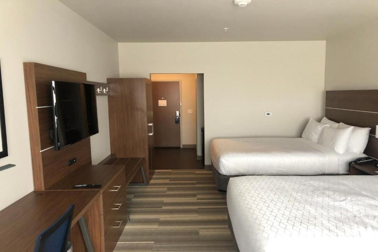 Holiday Inn Express & Suites - Madison West - Middleton By Ihg Kültér fotó