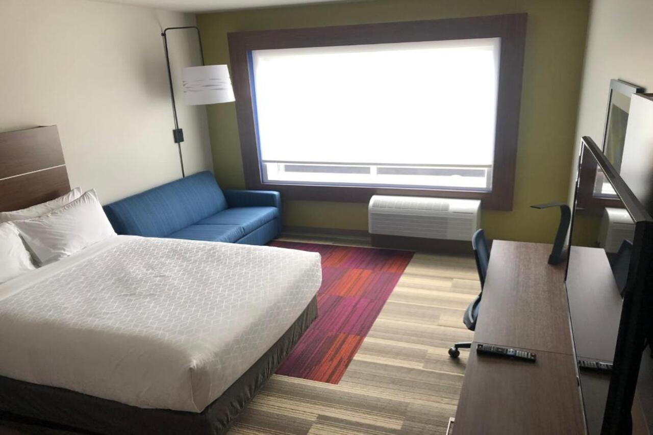 Holiday Inn Express & Suites - Madison West - Middleton By Ihg Kültér fotó