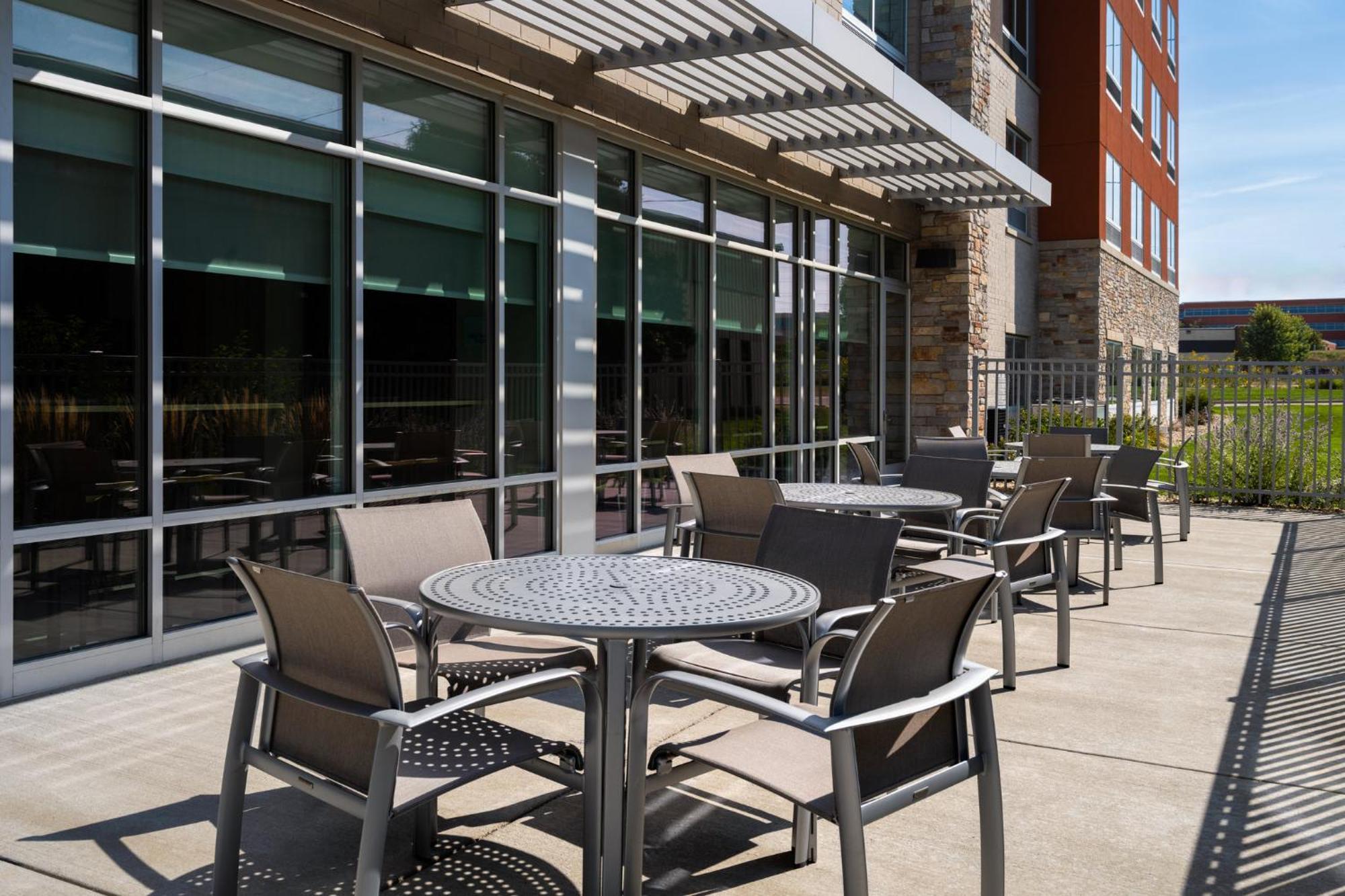 Holiday Inn Express & Suites - Madison West - Middleton By Ihg Kültér fotó
