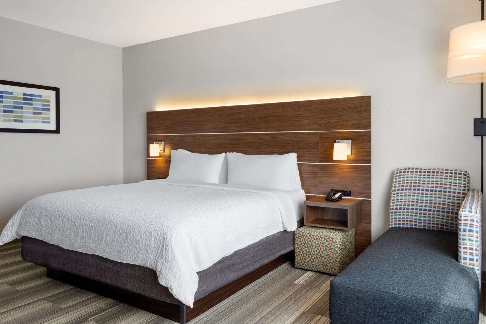 Holiday Inn Express & Suites - Madison West - Middleton By Ihg Kültér fotó